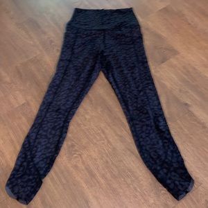 Sams club legging, worn once. Great condition!
